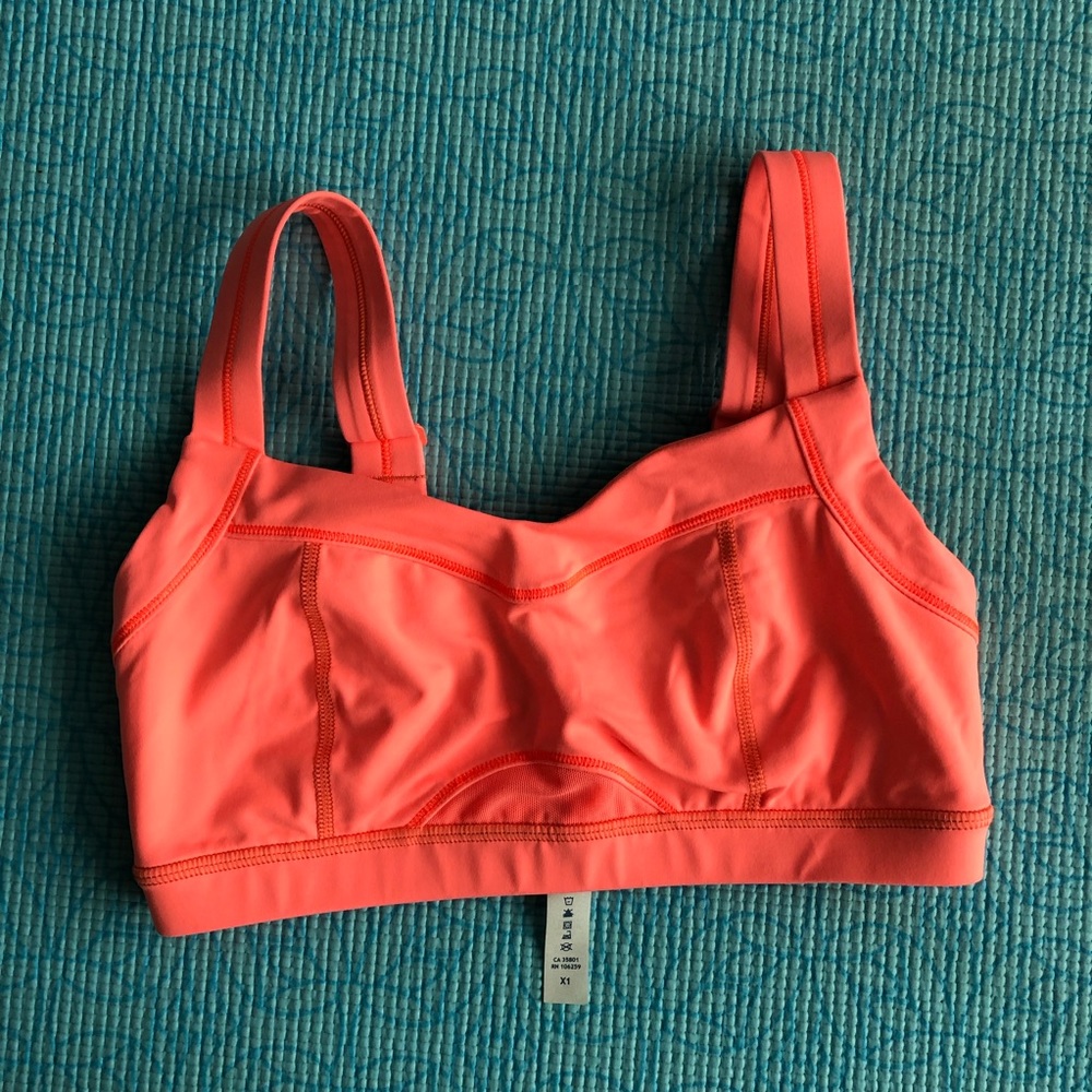 Lululemon running bra size 6.